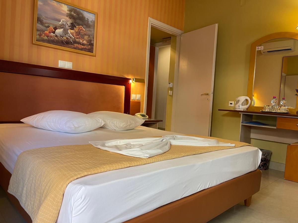 Mantas Hotel Loutráki Extérieur photo